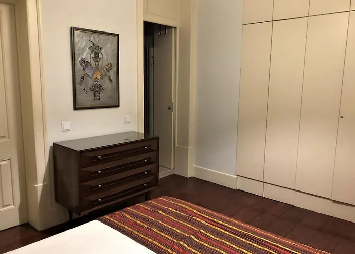 Center Baixa - 3 Bedrooms Apartment