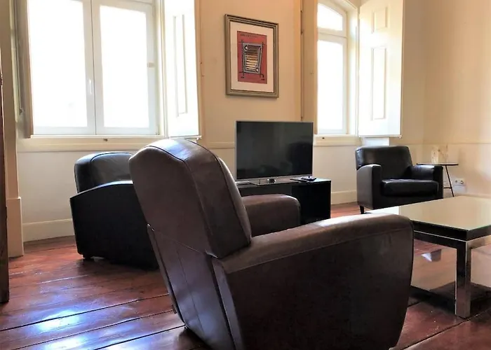 Center Baixa - 3 Bedrooms Apartment